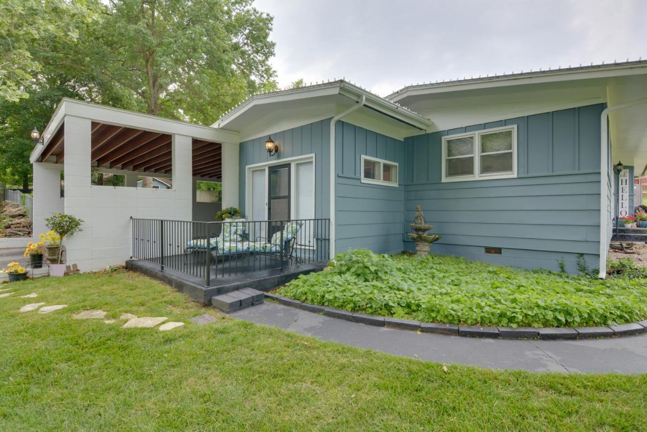 Bright Springfield Home Walk To Nature Center! Екстер'єр фото